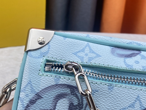 ルイヴィトンバッグ角部分ディテール